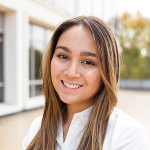 Meet your Posher, Zoe